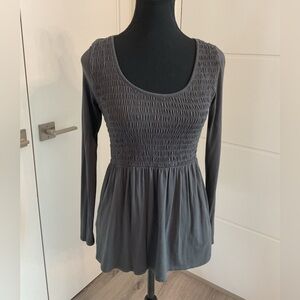 American Eagle Grey long sleeve Smocked top.